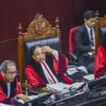 Hakim Saldi Isra Cecar KPU Soal Syarat Pendidikan Gibran, Pengakuan Blak-blakan Warnai Sidang MK