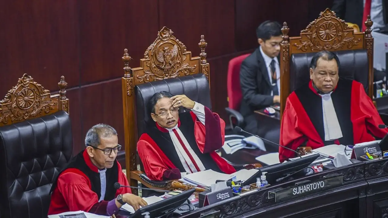 Sidang di Ruang MK